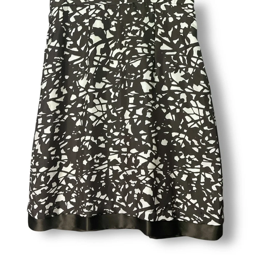 Banana Republic Silk Dress Sz 8 Sleeveless V Neck Pockets Midi Brown Abstract Ne - Picture 9 of 11